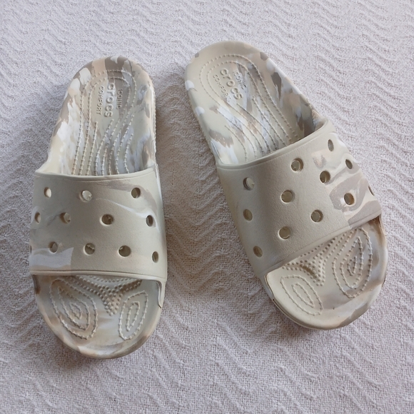 CROCS Shoes - crocs ♡ marbled slides 8 neutral summer sandals